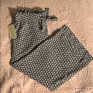 NWT Michael Kors pull on capris